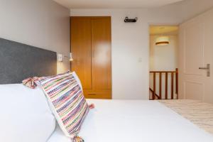 Contemporary Lisbon Apartment in Historical Chiado