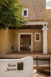 CAN NOVES - Villa de 4 suites 35 y 52
