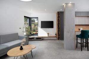 Villa Tiki in Medulin for 16 person with heated pool & sauna only 1 km from the beach