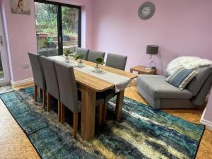 Glossop Retreat - Pet Friendly Perfect for 6