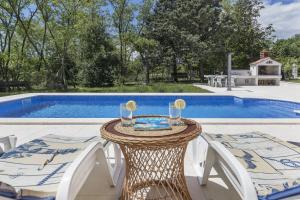 Villa Ana Labin for 12 person with 6 bedrooms & private pool
