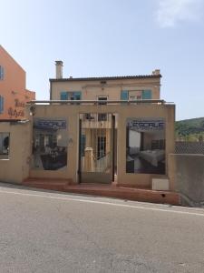 Hotels L'Escale : 101 Room