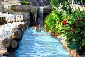 Piazza diRoma com acesso Acqua Park, Splash e Slide -R - Luciana