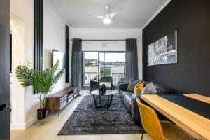 Upmarket Stunner in Ballito 360 with Inverter