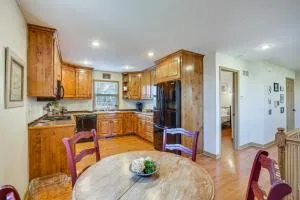 Cozy Liberty Getaway with Fire Pit and Patio! - Kearney