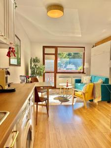 Sunny studio close to the slopes