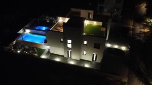 Villa Frantin - Heated Pool, Sauna, Jacuzzi, Activities