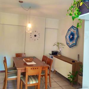 1 quadra e 12 do mar no Centro de Balneário Camboriú!