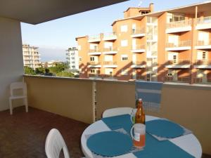 One bedroom apartment with stunning sea view