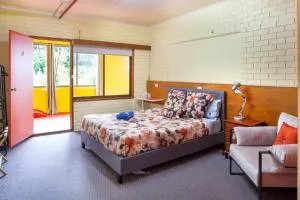 Treetops Silvan Valley Lodge - suite 1 - Silvan