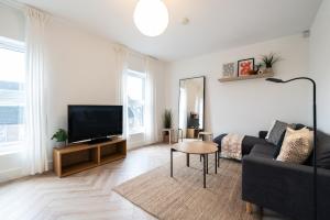 The Battersea Place - Charming 4BDR Flat