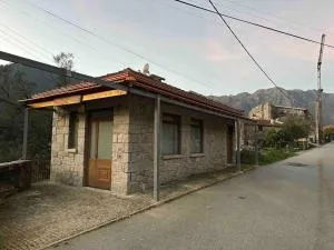 Refúgio do Agricultor - Gerês - Sidros