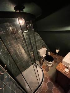 Attic Monkeys Lodge