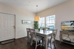 Lucaya Village Resort - 4 Bed 3 Bath Townhouse