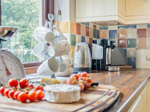 3 Bed in Aberdovey DY032