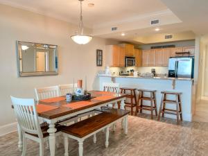 102 Holiday Isle 102