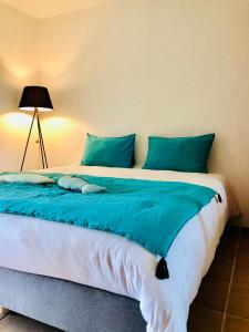 Villa overlooking the Esterel, private swimming pool