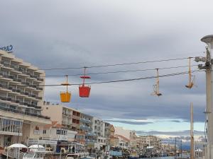 Campings Mobile-home les pieds dans l'eau : photos des chambres