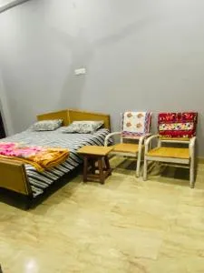 Dreams Stay - Bāra Banki