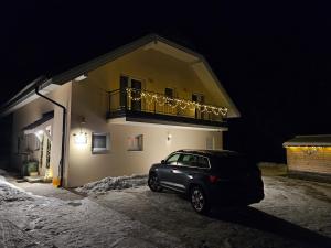 quiet and central Luxury Villa "JUWEL" with Sauna, at Ski slope!