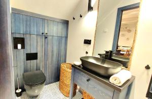 The Old Fishermans Nest by TriApart