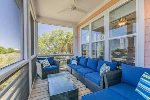 New Listing! 4BR on Harbor Island