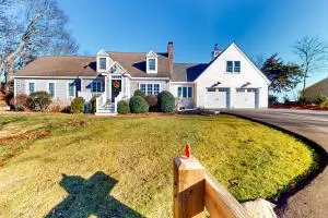 Ocean House - Cedar Bushes