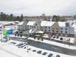 Holiday Inn Express & Suites Marquette by IHG - Sand River