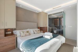 Beach front apartment with pool