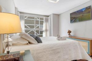 Residencial Vihara 2 dorm Centro by Achei