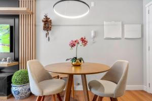 Residencial Vihara 2 dorm Centro by Achei