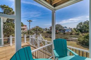 Immaculate Low Country Oasis on Harbor Island