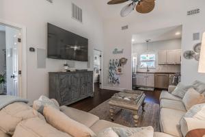 New Listing! Home on Davis Love