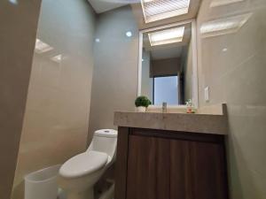 Grande Condo 1 Cuadra de Playa