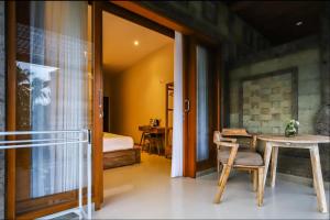 Harmony House 6. Just built! 2 min Ubud Center!