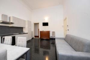 236 - Casa Corso Colombo - Centro Storico, Mare e spiaggia a 200m - PARCHEGGIO GRATIS INCLUSO