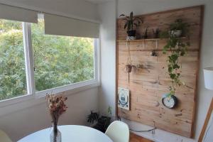 Vintage, amplio y luminoso cerca del río!