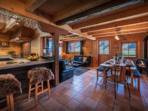 Chalet Capieu - Le Barn - OVO Network