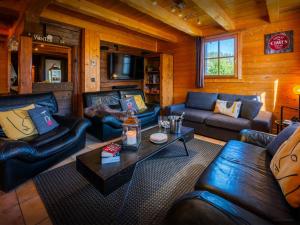 Chalet Capieu - Le Barn - OVO Network
