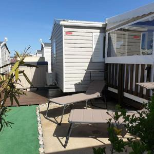 Campings Mobile-home les pieds dans l'eau : photos des chambres