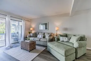 First Floor Condo - Walking distance to beach and pools! - Oceanmarsh Subdivision