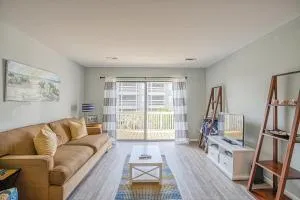 F Building Ocean and Pool Views from Porch - Harbor Island