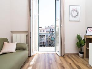 Home Holiday Rome - Basilica San Pietro