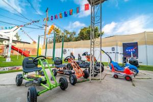 Galaxy Quest: Playground, Arcade, and Endless Fun