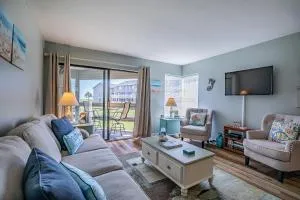 New Listing! - Pool and Ocean View - Harbor Island Beachhouse - Harbor Island