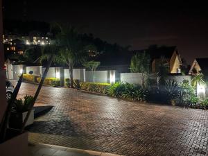 Bachelor suite in Rustenburg