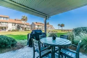 John Fripp Villa 1st Floor - Steps to beach and pool - Ocean Views - Oceanmarsh Subdivision
