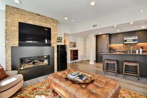 Stay Amidst Main Street Park City; Skiing Shopping dining and nightlife Right Out Your Front Door