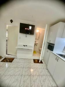 Estudio independiente, full equipo en excelente zona de Caracas