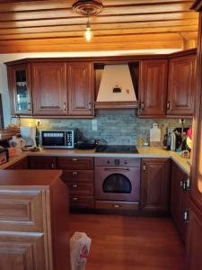 Βίτσα Πετρόκτιστο Αρχοντικό "Ιόλη" με θέα Ζαγόρι